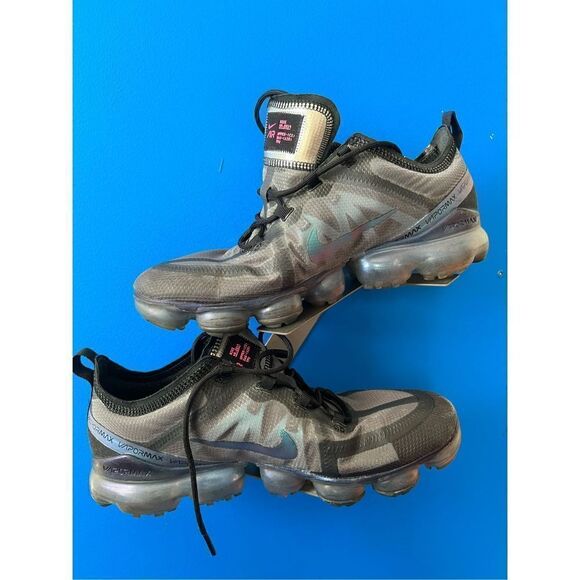 NIKE AIR VAPORMAX 2019 Throwback Future Black Blue AR6631-001 Mens Size 10 - Picture 1 of 8